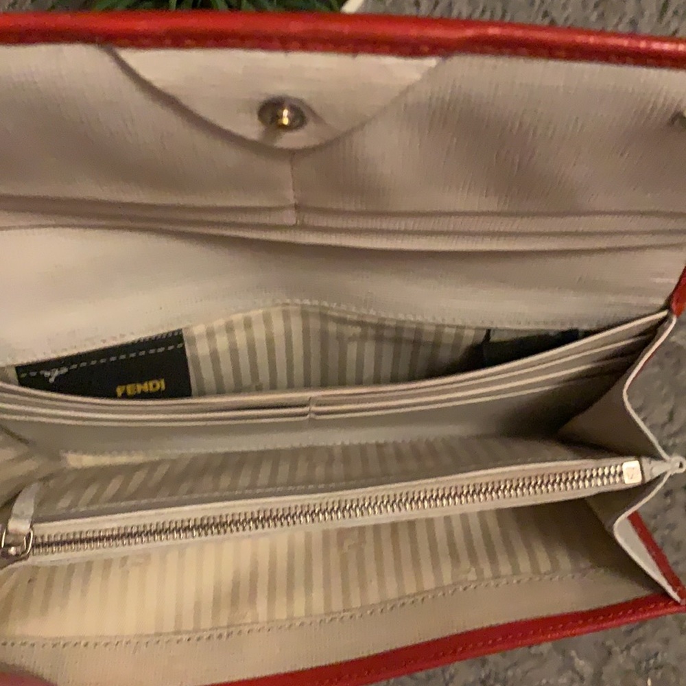 FENDI Wallet - Picture 8 of 16